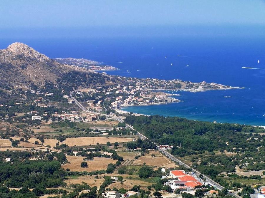Studio Tout Equipe De 27M2, A 100M De La Mer, Et 500M Des Commerces Algajola  Ngoại thất bức ảnh