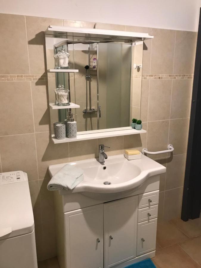 Studio Tout Equipe De 27M2, A 100M De La Mer, Et 500M Des Commerces Algajola  Ngoại thất bức ảnh