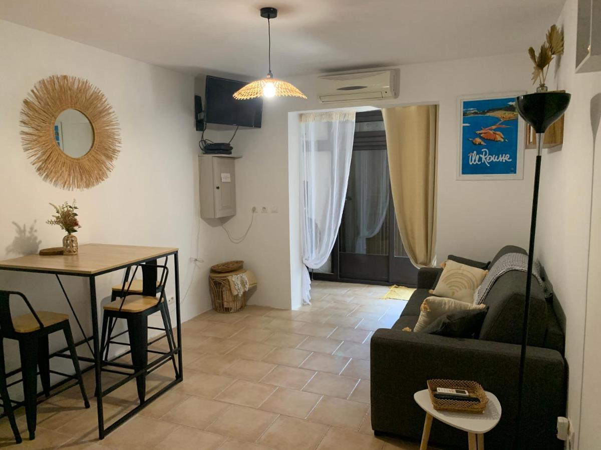 Studio Tout Equipe De 27M2, A 100M De La Mer, Et 500M Des Commerces Algajola  Ngoại thất bức ảnh